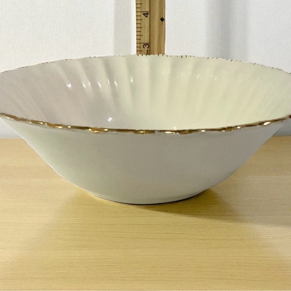 Guild Edge American Rose 22K Gold Vintage White Decorative Serving Bowl - Picture 3 of 6